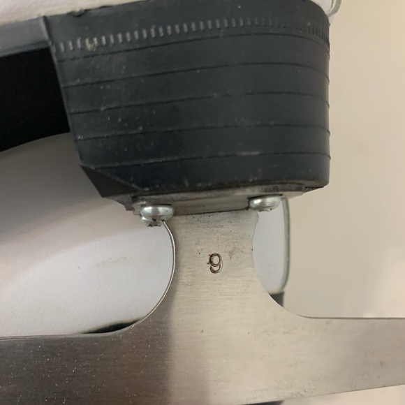Winnwell Figure Skates - Picture 7 of 7